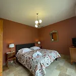 Aux Oliviers D'artur Πανσιόν 3*