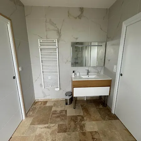 Aux Oliviers D'artur Penzion 3*