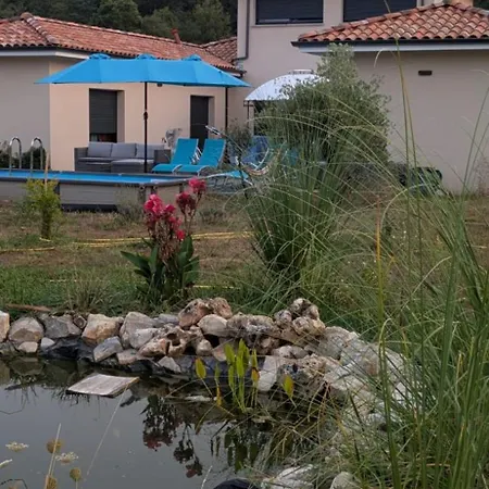 Aux Oliviers D'artur Penzion Tour-de-Faure