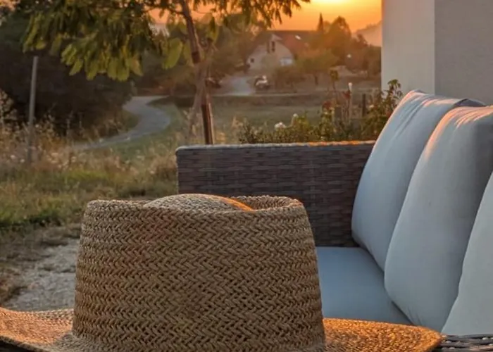 Gasthof Aux Oliviers D'artur Tour-de-Faure